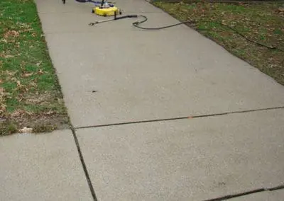 Power Washing Concrete Cleaning Service